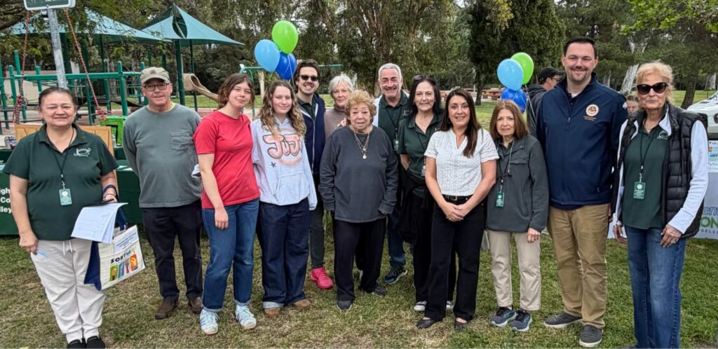earth day volunteers and electeds
